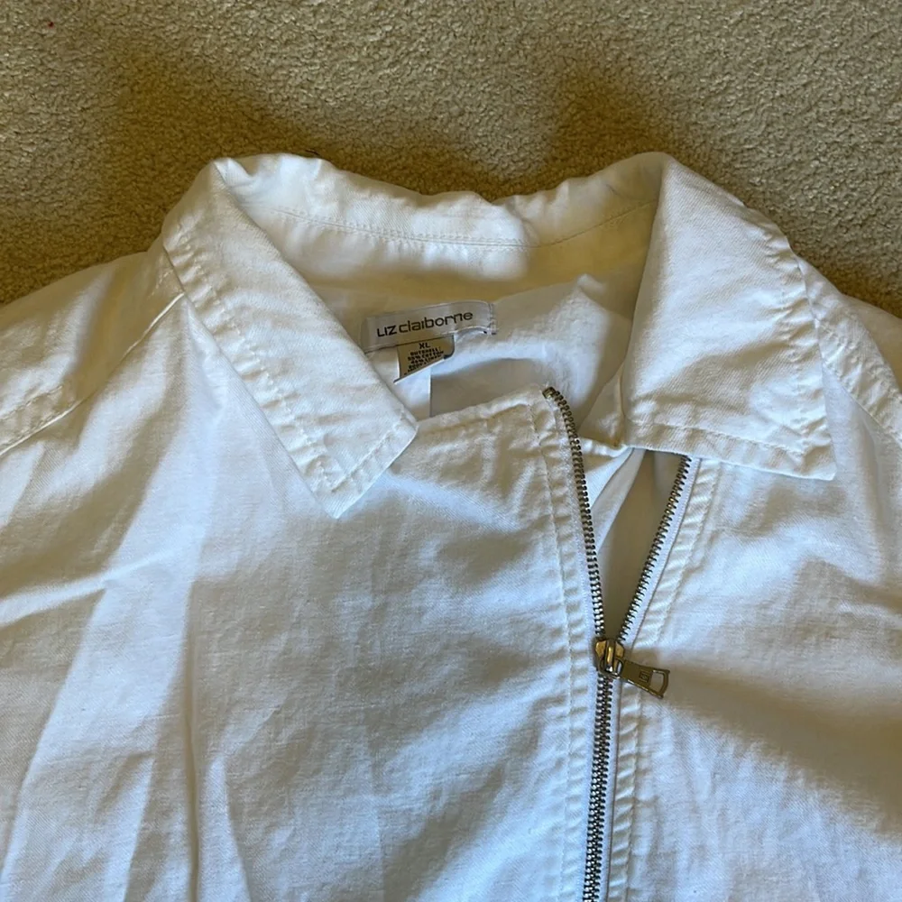 White lightweight jacket - Picture 3 of 3